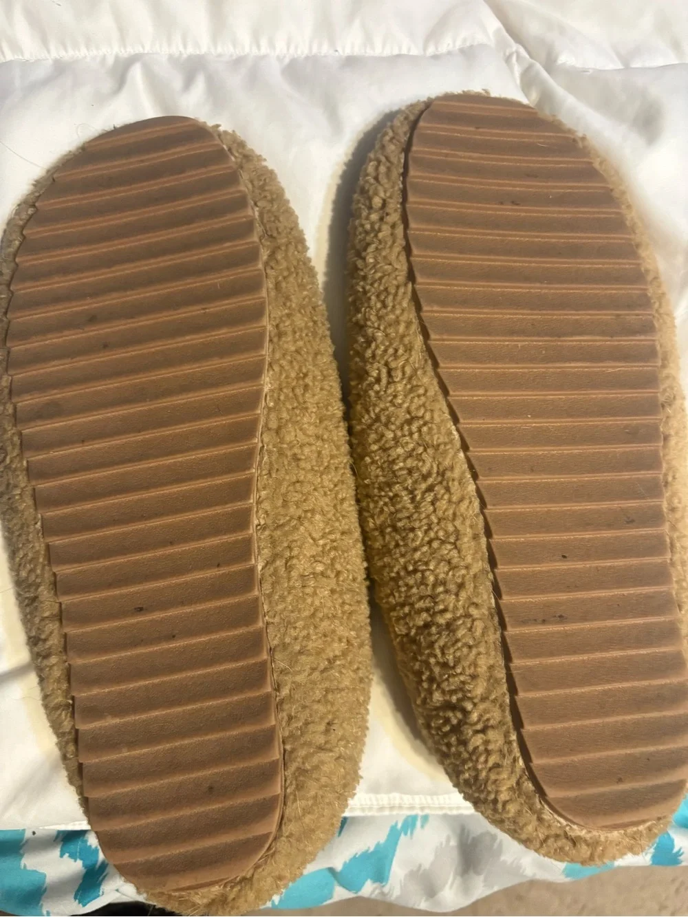Nordstrom Kids Teddy-Fleece Slip-On Slippers in Camel Brown